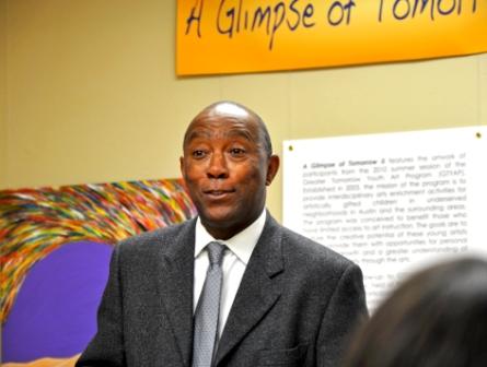 State Representative Sylvester Turner speaks at a Community Forum
