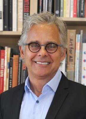 Steven Hoelscher