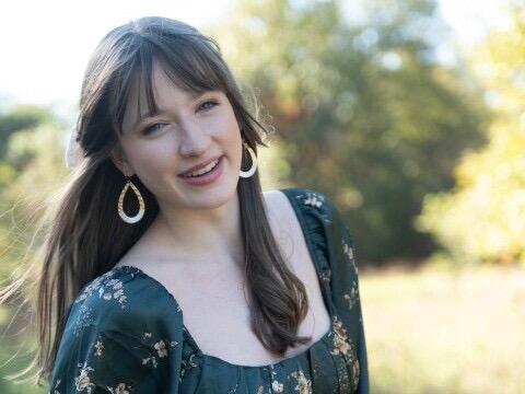 Photo of Izzy Gavin