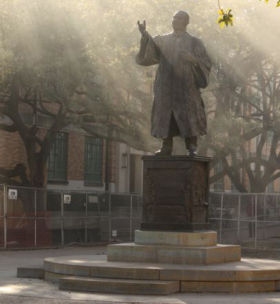 MLK statue on UT Campus