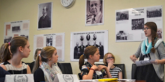 Students in the UN Environmental Program in discussion
