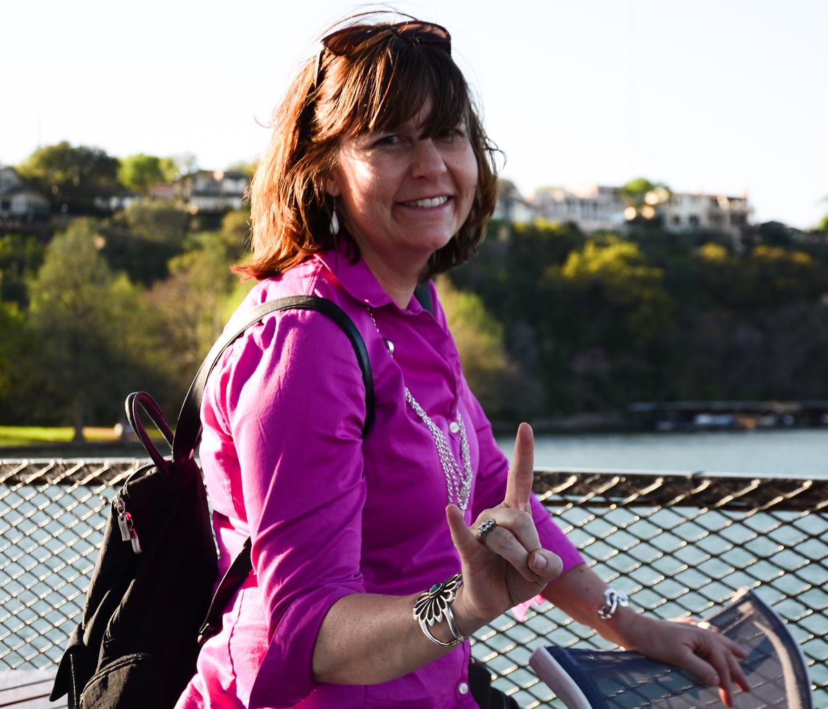 Associate Director Stacey Amorous Receives Liberal Arts Staff Excellence Award