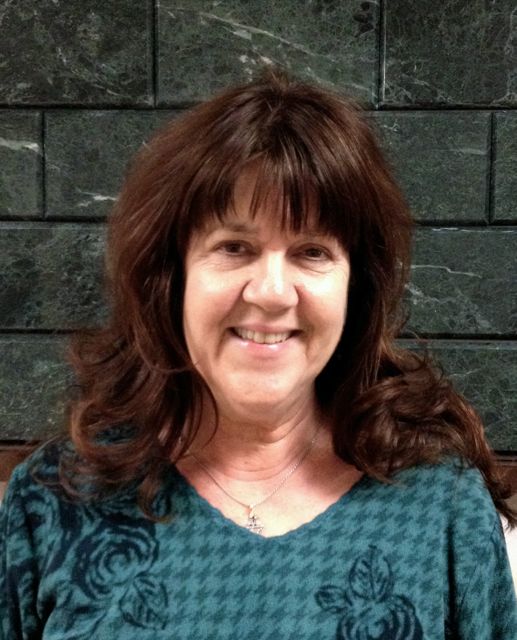 Joni Carpenter, Asian Studies Undergraduate Academic Advisor, receives James W. Vick Award