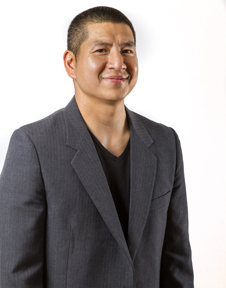 Dr. Eric Tang Awarded the Leslie Waggener Centennial Teaching Fellowship