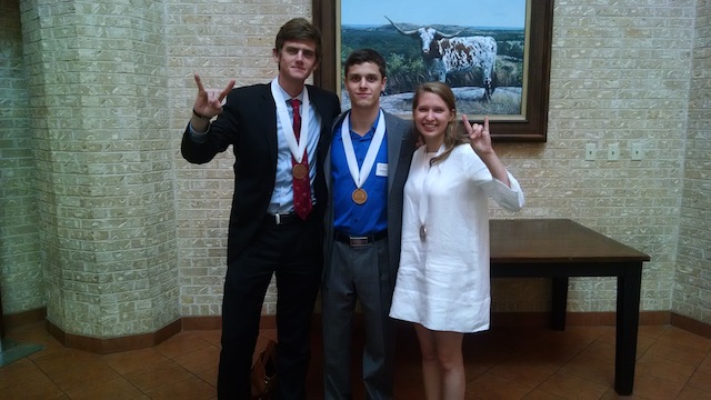 Congratulations to Ciaran Dean-Jones, Nathan Carmichael, and Jane Mize, our newly graduated Dean's Distinguished Graduates!