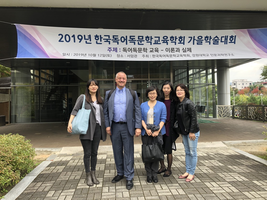 LRC Director Hans Boas travels to Korea for a plenary lecture